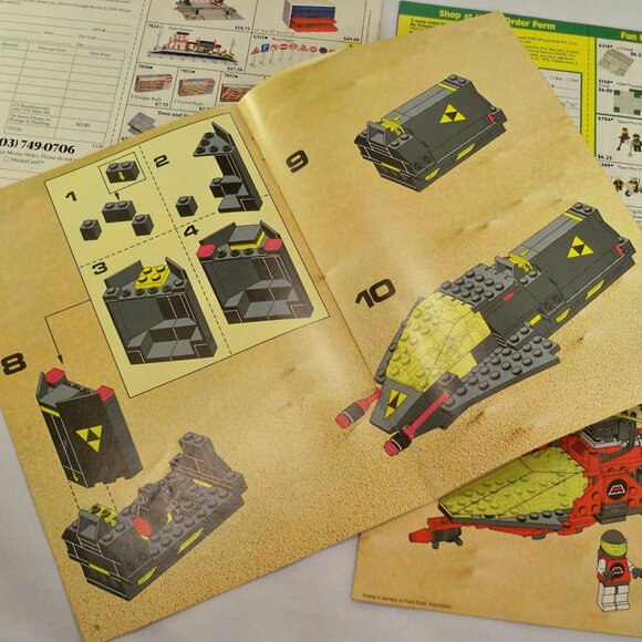 Vintage LEGOLAND 6923, 6894 Assembly & Promotional Booklets Only - Picture 4 of 4